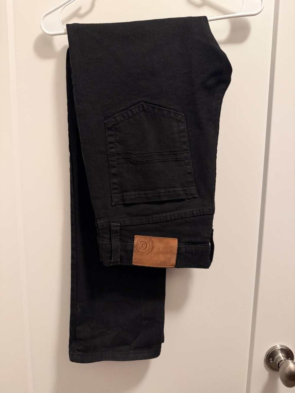 Slim Straight Men's Black Jeans with Leather Patch